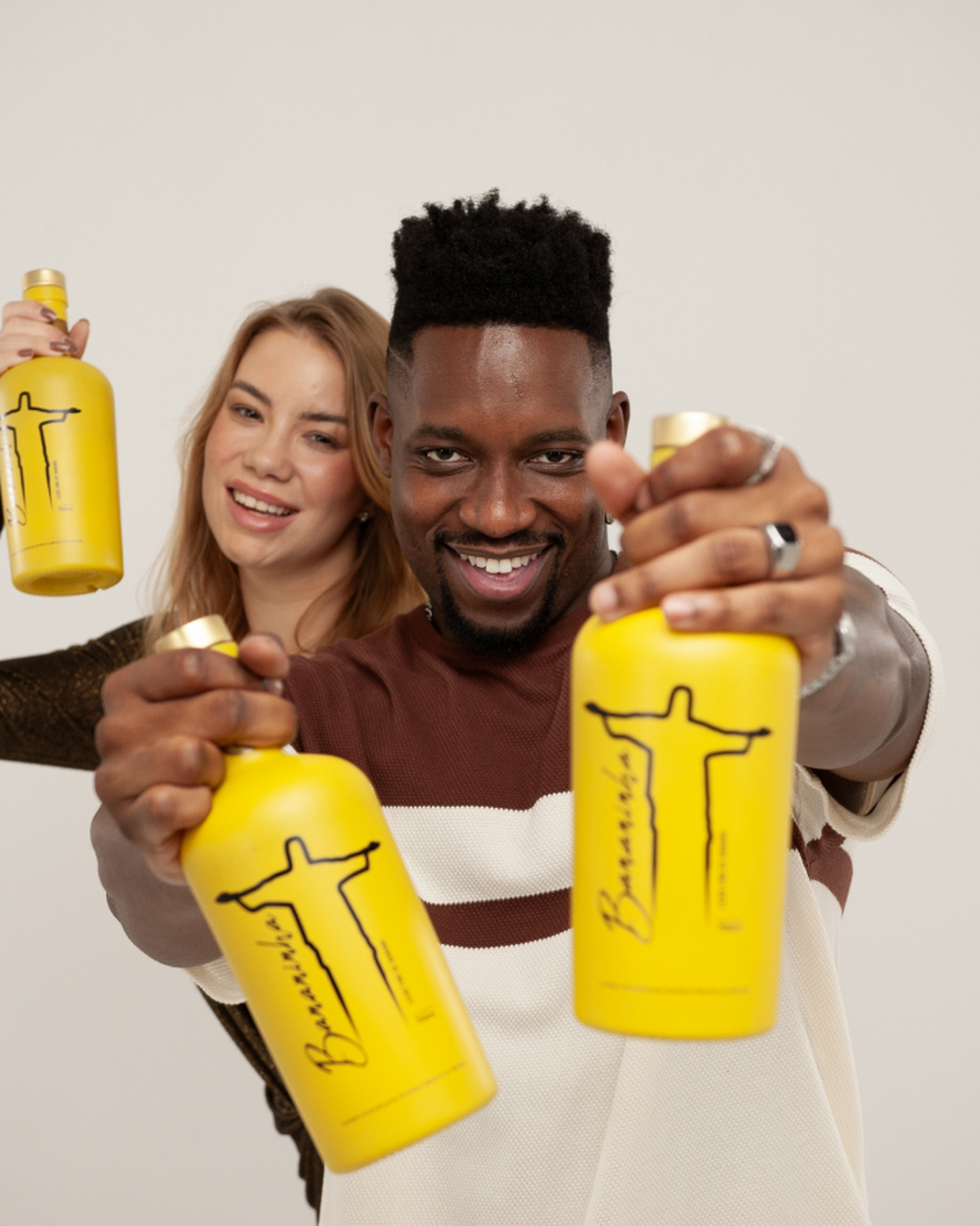 Kit 2 Garrafas Bananinha Carioca