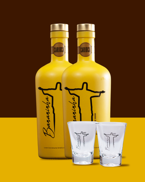 Kit 2 Garrafas Bananinha Carioca + 2 Copos de Shot 50ml
